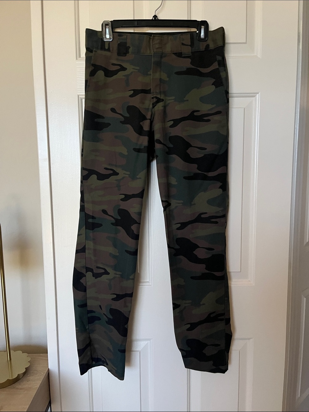 Mens Dickie Camo Print Straight-Leg Pants - Olive Green